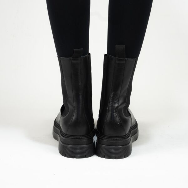 Les Tulipes chelsea boot nero in pregiata pelle made in italy, da infilare comodo e pratico, acquistalo su www.stefanoascari.it