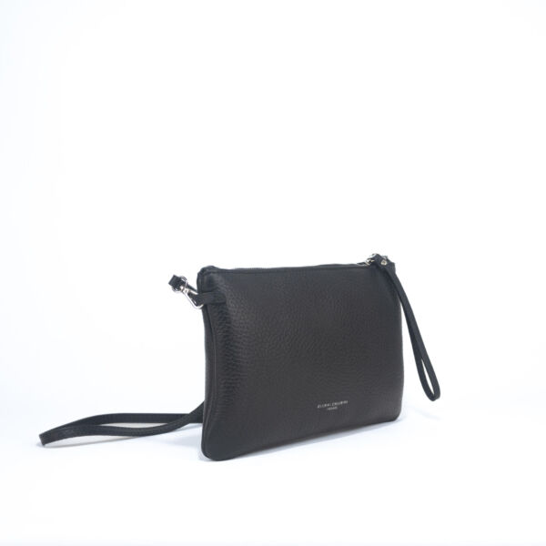 gianni chiarini mini borsa donna con tracolla nera su sfondo bianco