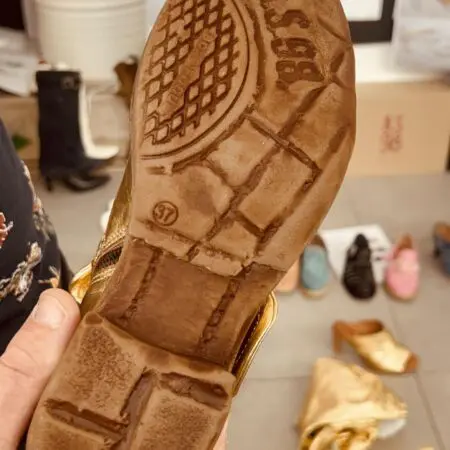 suola di una scarpa artigianale italiana Borse e scarpe artigianali: l'eccellenza del Made in Italy