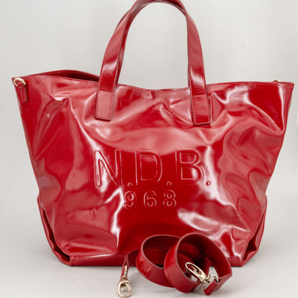 N.D.B. 968 shopping bag in pelle rossa con doppio manico e tracolla, ampia e capiente lavorazione artigianale italiana. Borsa da lavoro elegante