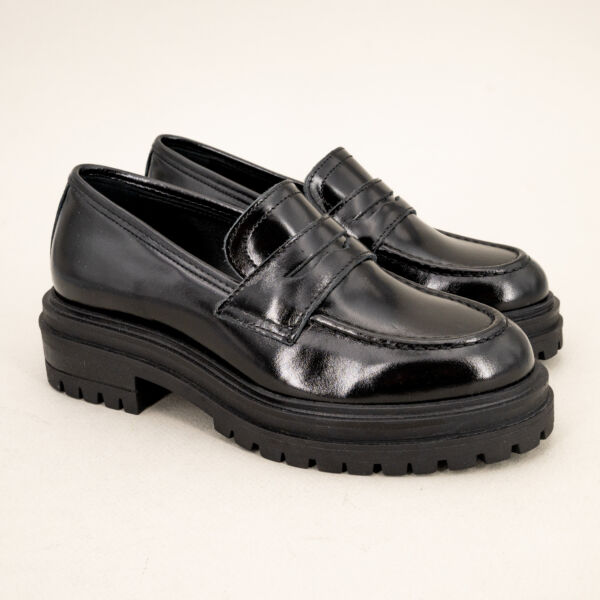 Les Tulipes mocassino donna in pelle nera, suola bassa, da infilare look maschile elegante e comoda. Made in Italy