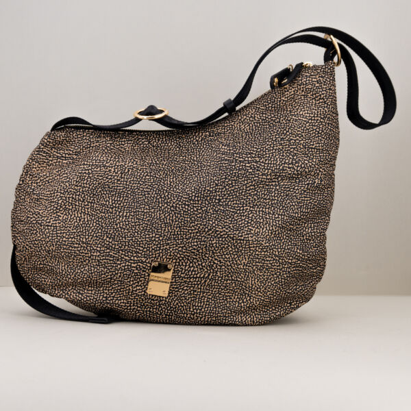 Borbonese cross over op natural nero borsa donna con tracolla e zip di chiusura. Tracolla regolabile.