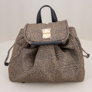 Borbonese borsa zaino small op natural con dettagli in pelle. Chiusura con doppia coulisse e patta. Spallacci regolabili in tessuto logato.