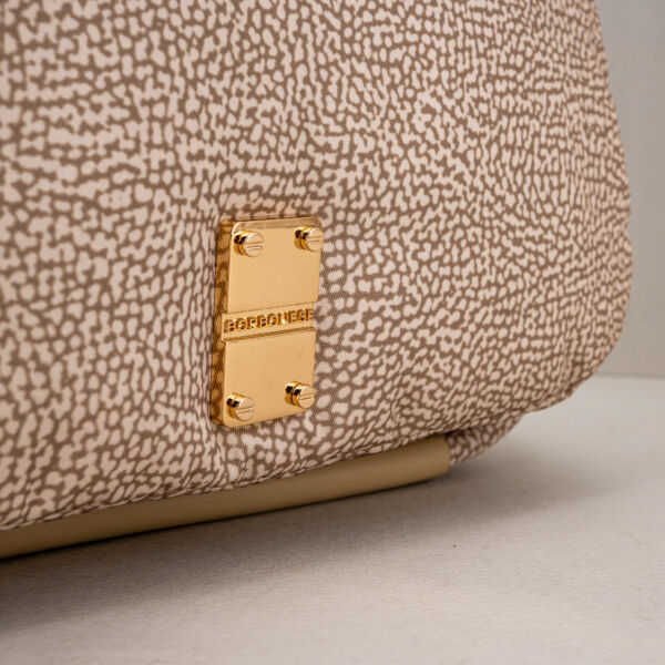 Borbonese borsa cross over sand, borsa donna tracolla con patta. Pratica ed elegante