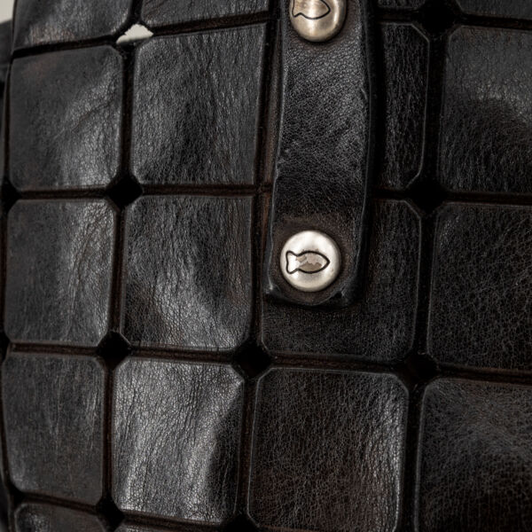 Campomaggi borsa shopping nera "Acacia", borsa donna grande con lunghi manici e tracolla in vera pelle. Lavorazione artigianale italiana.