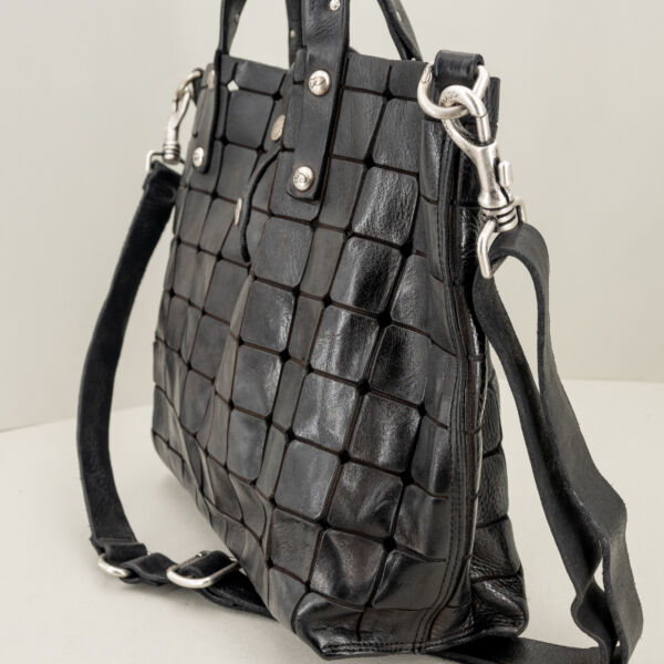 Campomaggi borsa shopping nera "Acacia", borsa donna grande con lunghi manici e tracolla in vera pelle. Lavorazione artigianale italiana.