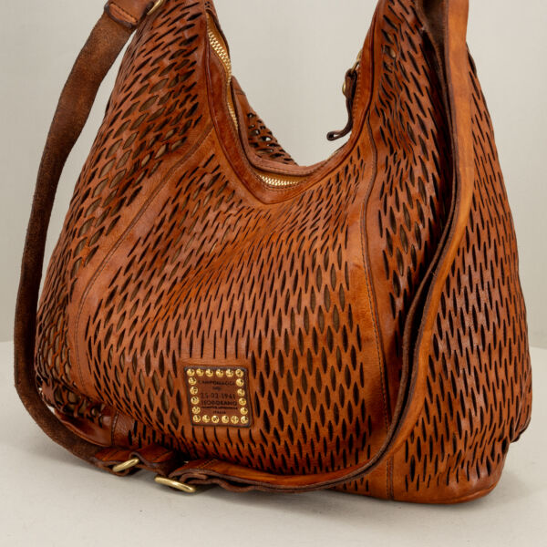 Campomaggi borsa a spalla "Mangrovia" cognac, borsa donna in morbida pelle artigianale italiana.
