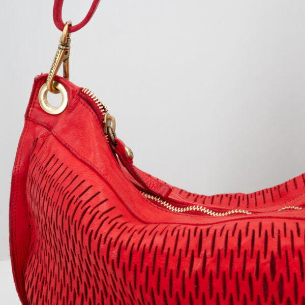 Campomaggi borsa tracolla pelle traforata rossa, tracolla in pelle rossa removibile. Borsa traforata al laser, artigianale made in italy