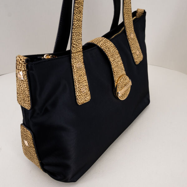 Borbonese borsa shopping medium nera, con lunghi manici e chiusura con zip. Borsa donna ampia e capiente