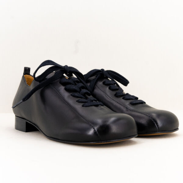 Audley scarpa donna in pelle con tacco basso, scarpa elegante chiusa con lacci e tacco 3 cm. In vera e morbida pelle