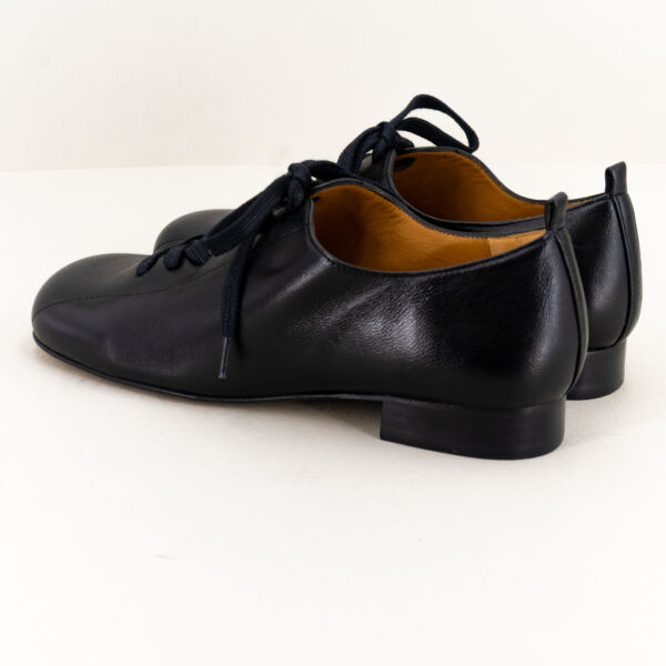 Audley scarpa donna in pelle con tacco basso, scarpa elegante chiusa con lacci e tacco 3 cm. In vera e morbida pelle