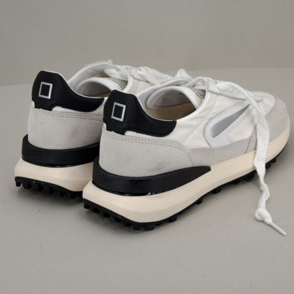 D.A.T.E. sneaker Athleta vintage bianca, in nylon e suede facile da abbinare in ogni giornata