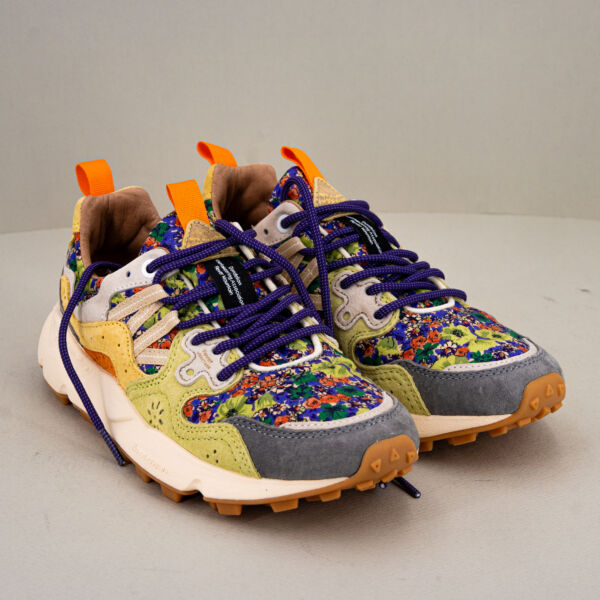 Flower Mountain sneaker Yamano 3 grey scarpa sportiva donna in tessuto tecnico e suede con dettagli in tessuto a fiori.