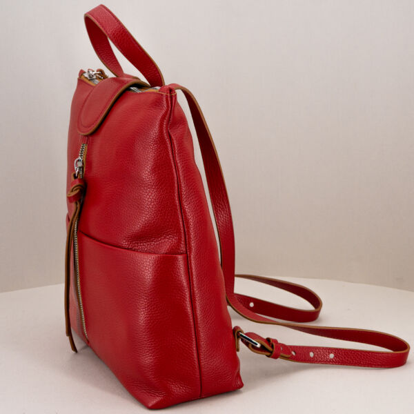Gianni Chiarini borsa zaino Giada rosso in vera pelle con tasche esterne e interne, manico e spallacci regolabili. Borsa donna da lavoro elegante