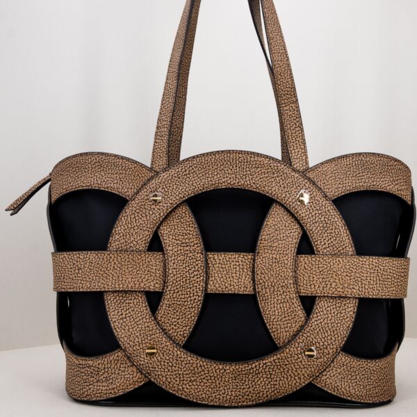 Borbonese borsa shopper elegante graffiti, doppio manico piatto in graffiti, zip di chiusura e busta interna removibile. Borsa dal look giovane ed elegante
