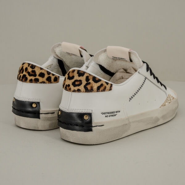 Crime London Distressed savage sneaker donna bianca con cavallino e glitter, lacci neri. Scarpa comoda ed elegante