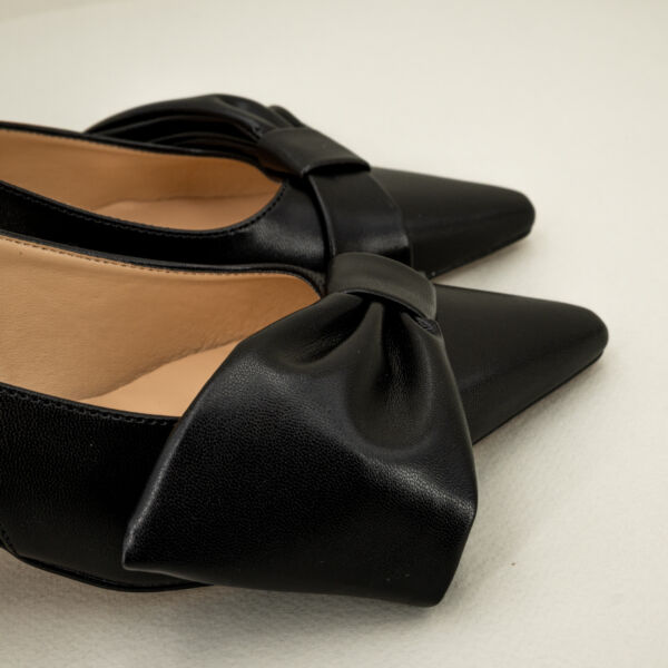 Ovyé slingback nera, scarpa donna elegante e comoda con tacco basso