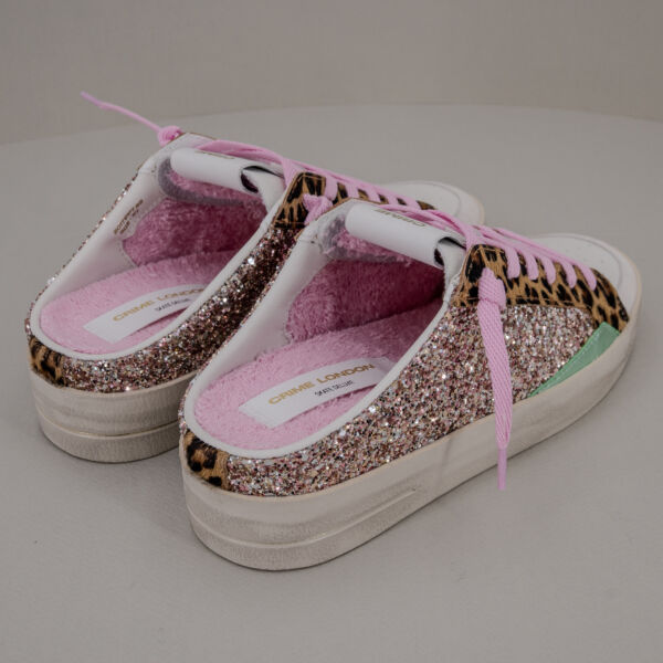 Crime London sk8 sabot deluxe, scarpa sportiva con glitter rosa, cavallino leopard. Da infila come una comoda ciabattina.