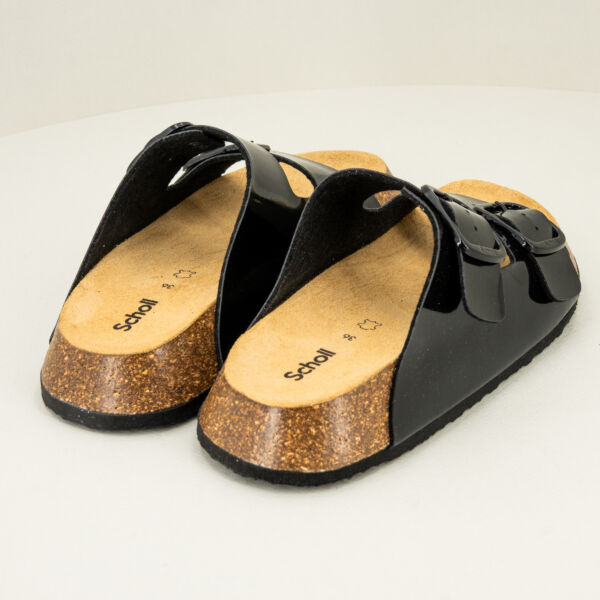 Scholl sandalo ciabatta Noelle nero, suola in sughero naturale e gomma, fasce regolabili.