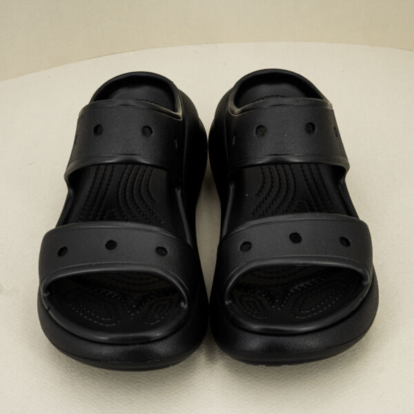 Crocs sandalo Crush nero, in croslite, sandalo donna comodo con doppia fascia sul piede e suola alta ammortizzata.