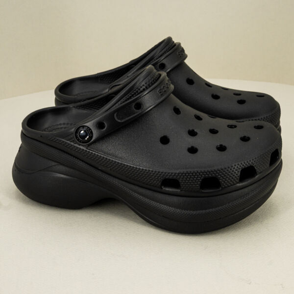 Crocs Classic Bae Clog nero, suola rialzata ed ammortizzata, sandalo donna estivo comodo e pratico