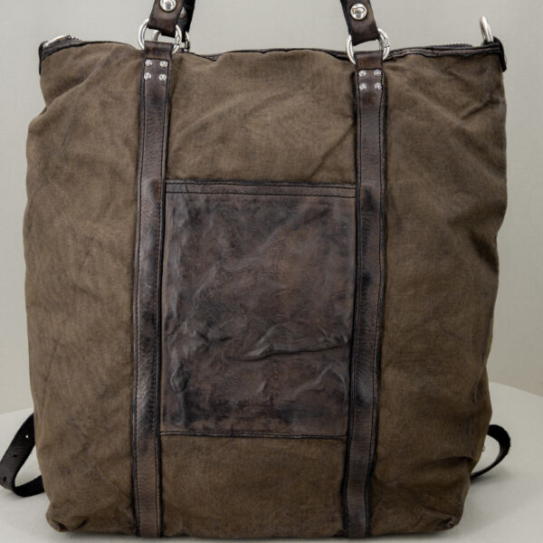 Campomaggi borsa zaino tela e pelle, ideale per il lavoro o brevi viaggi. Con doppio manico, tracolla in pelle removibile e spallacci imbottiti. Borsa unisex fatta in Italia, da Stefano Ascari Spilamberto (Mo)