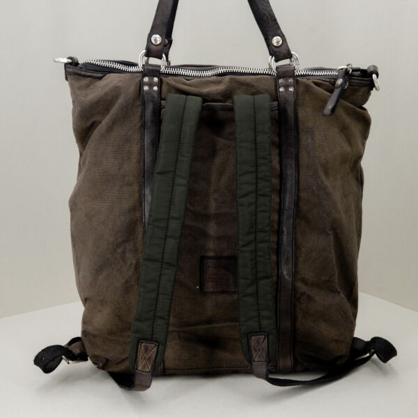 Campomaggi borsa zaino tela e pelle, ideale per il lavoro o brevi viaggi. Con doppio manico, tracolla in pelle removibile e spallacci imbottiti. Borsa unisex fatta in Italia, da Stefano Ascari Spilamberto (Mo)