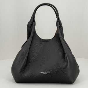 Gianni Chiarini Dua nera small, in pelle a grana maxi con manici e tracolla. Pochette interna. Stefano Ascari Spilamberto (mo)