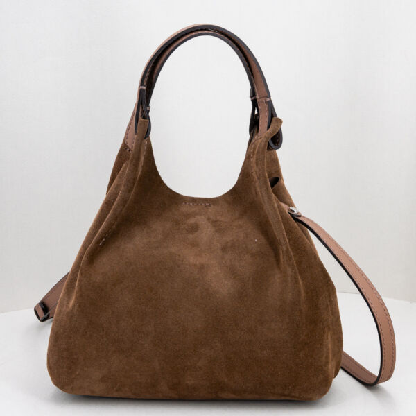 Gianni Chiarini Dua daino small, in pelle scamosciata con manici e tracolla. Pochette interna. Stefano Ascari Spilamberto (mo)