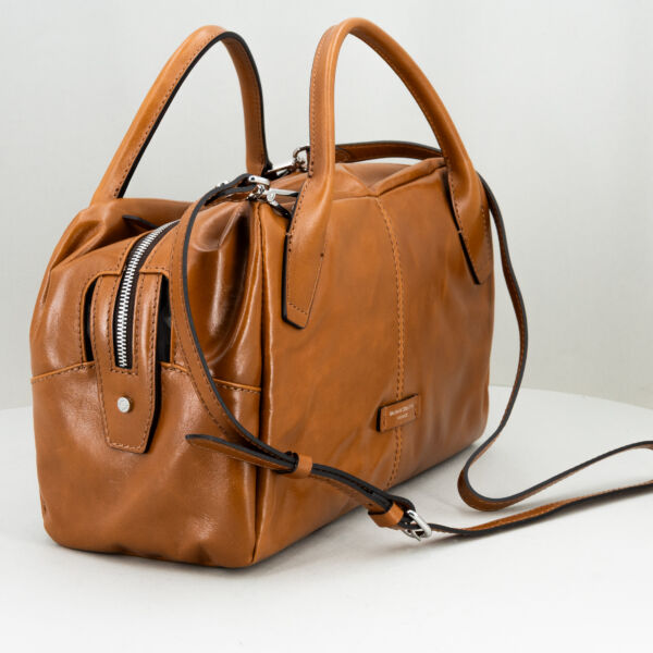 Gianni Chiarini borsa bauletto cuoio, con doppio manico e tracolla in pelle removibile. Borsa elegante dallo stile vintage. Stefano Ascari spilamberto (mo)