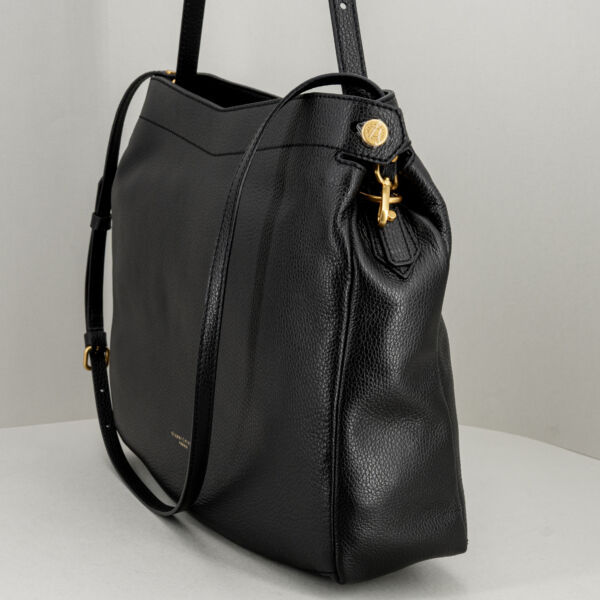 Gianni Chiarini borsa a spalla Ottavia, borsa donna da portare a tracolla o a spalla. In pregiata pelle martellata colore nero. Stefano Ascari Spilamberto (mo)