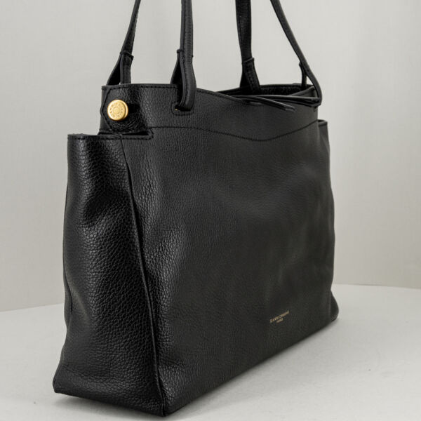 Gianni Chiarini borsa shopper Ottavia in pregiata pelle martellata colore nero, con manici lunghi e chiusura con doppia zip. Stefano Ascari spilamberto (mo)