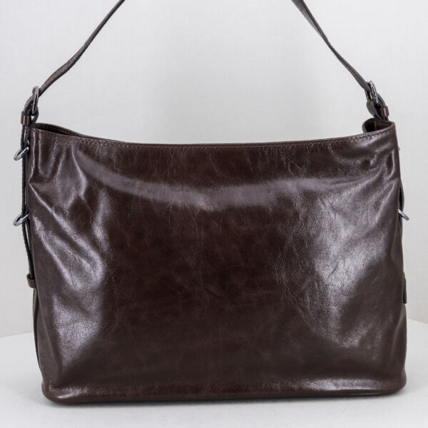 Gianni Chiarini borsa a spalla Astrid espresso, in pregiata pelle color marrone scuroeffetto e look vintage. Spallaccio regolabile . Stefano Ascari spilamberto (mo)