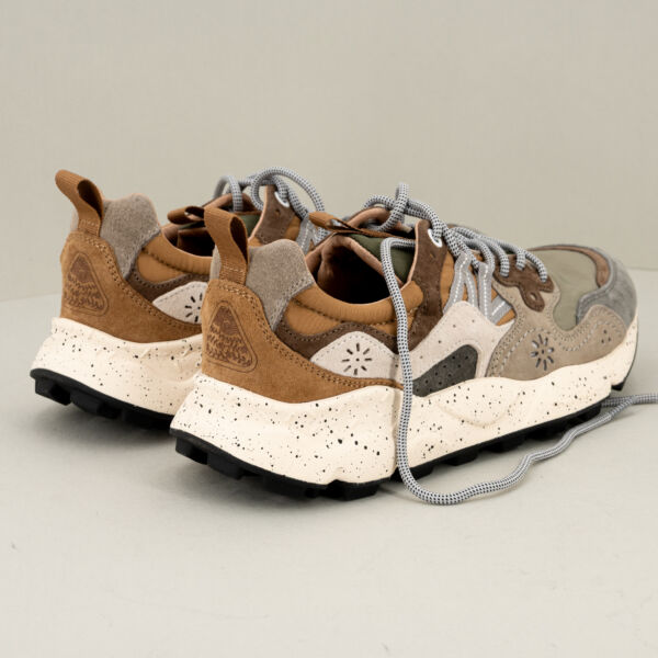 Flower Mountain sneaker Yamano man grigio e marrone, occhielli rinforzati, stile scarpa da trekking e suola in gomma ultra leggera. Stefano Ascari spilamberto (mo)