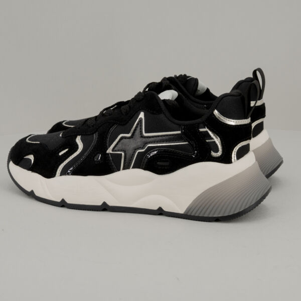 W6YZ sneaker Samoa Uni platino, in tessuto tecnico e suede tono su tono con dettagli platino. Suola alta ammortizzata. Stefano Ascari spilamberto (mo)