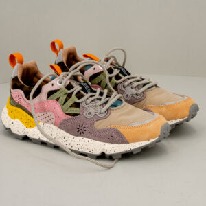 Flower Mountain sneaker Yamano 3 cipria, scarpa sportiva donna comoda e di tendenza moda con lacci stile trekking e suola in gomma ultra leggera. Stefano Ascari spilamberto (mo)