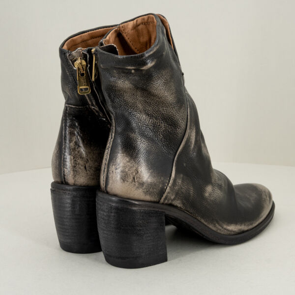 A.S.98 stivaletto pelle Romy, in pregiata pelle Made in Italy con tacco comodo e punta. Stefano Ascari spilamberto (mo)