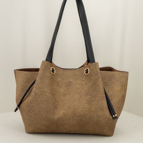 Borbonese shopper Marèe graffiti op classic e pregiata pelle colore nero. Capiente, grande ed elegante con pochette interna di sicurezza. Stefano Ascari spilamberto (mo)