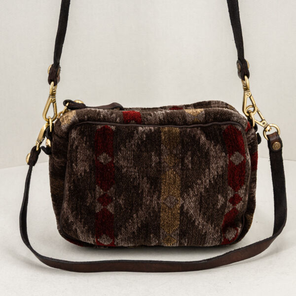 Campomaggi borsa bauletto tessuto, con tracolla e spallaccio in pelle removibili. Borsa dal look country chic prezioso. Stefano Ascari Spilamberto (Mo).