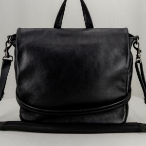 Campomaggi borsa da lavoro in pelle, tracolla regolabile e removibile, manico . In pregiata pelle fatta in Italia è robusta e capiente. Stefano Ascari Spilamberto (Mo)