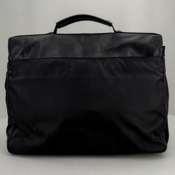 Borbonese borsa da lavoro in nylon, finiture in pregiata pelle. Con patta e doppia chiusura. Borsa uomo capiente e leggera. Stefano Ascari Spilamberto (Mo)