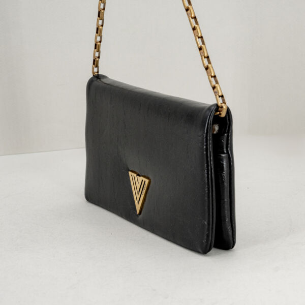 Vicolo borsa tracolla nera, piccola ed elegante con tracolla a catena dorata. Borsa economica in ecopelle. Stefano Ascari Spilamberto (mo)