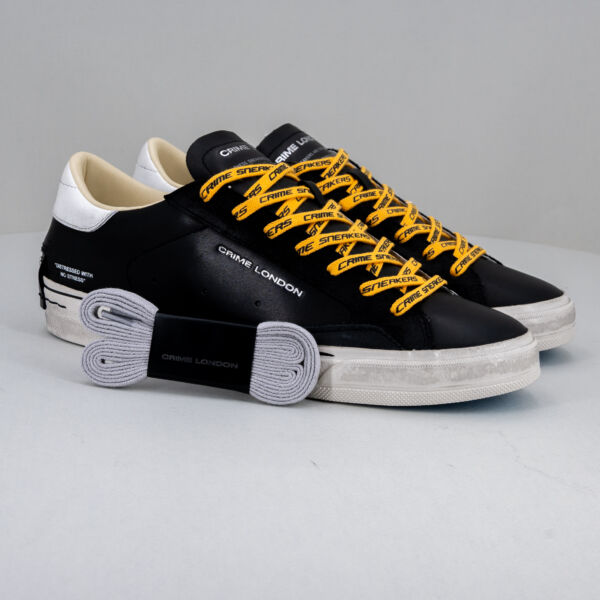 Crime London distressed 2.0 black, scarpa sportiva da uomo in pelle colore nero lacci bicolore, effetto vintage. Stefano Ascari spilamberto (mo)
