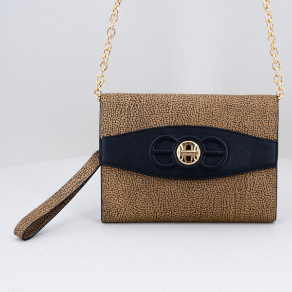 Borbonese mini bag elegante con tracollina in metallo dorato o polsino removibile. Chiusura con patta. Stefano Ascari Spilamberto (Mo). Borsa fotografata di fronte.
