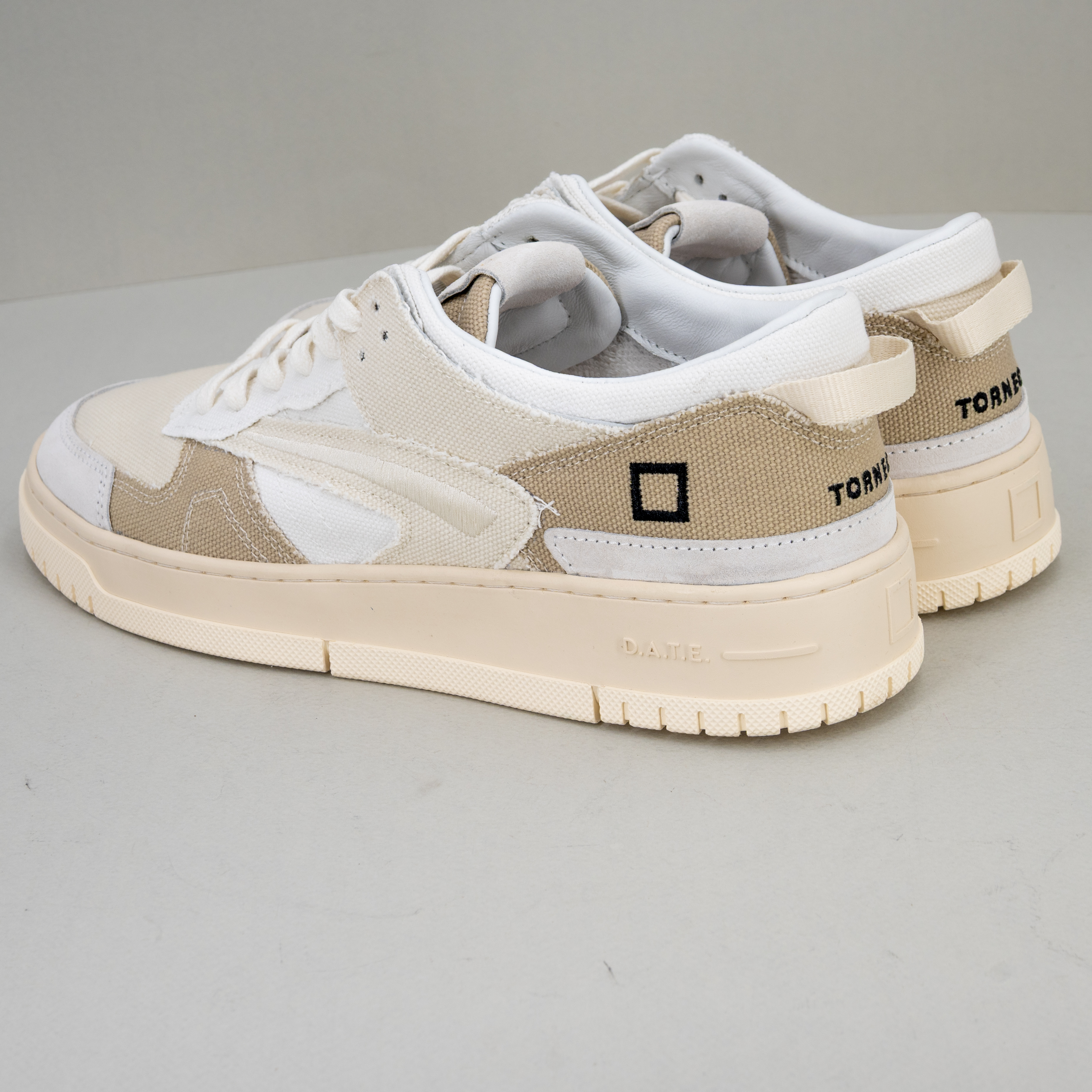 sneaker uomo in lino e suede dai colori neutri ed eleganti