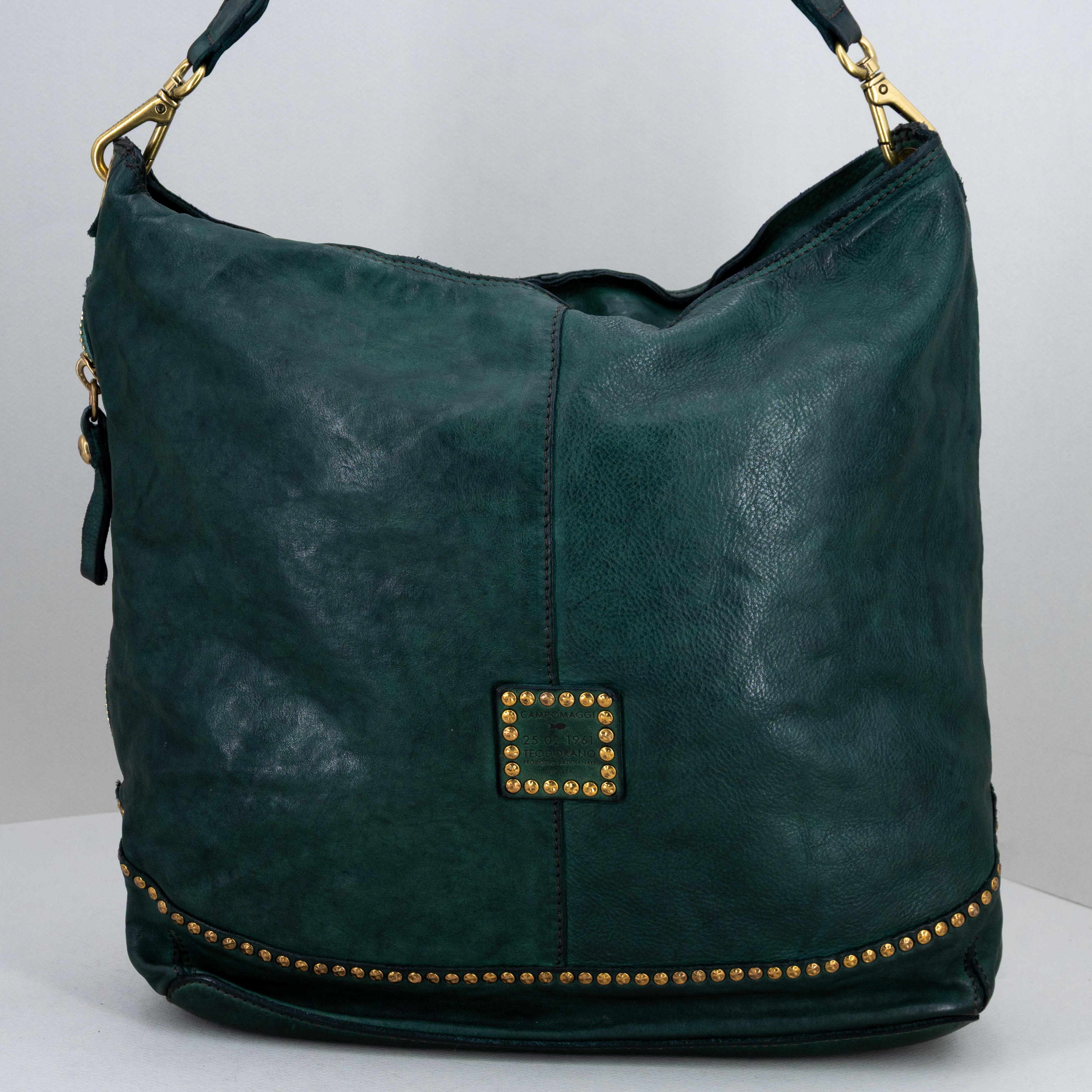 borsa donna in vera pelle colore verde con spallaccio e tracolla.