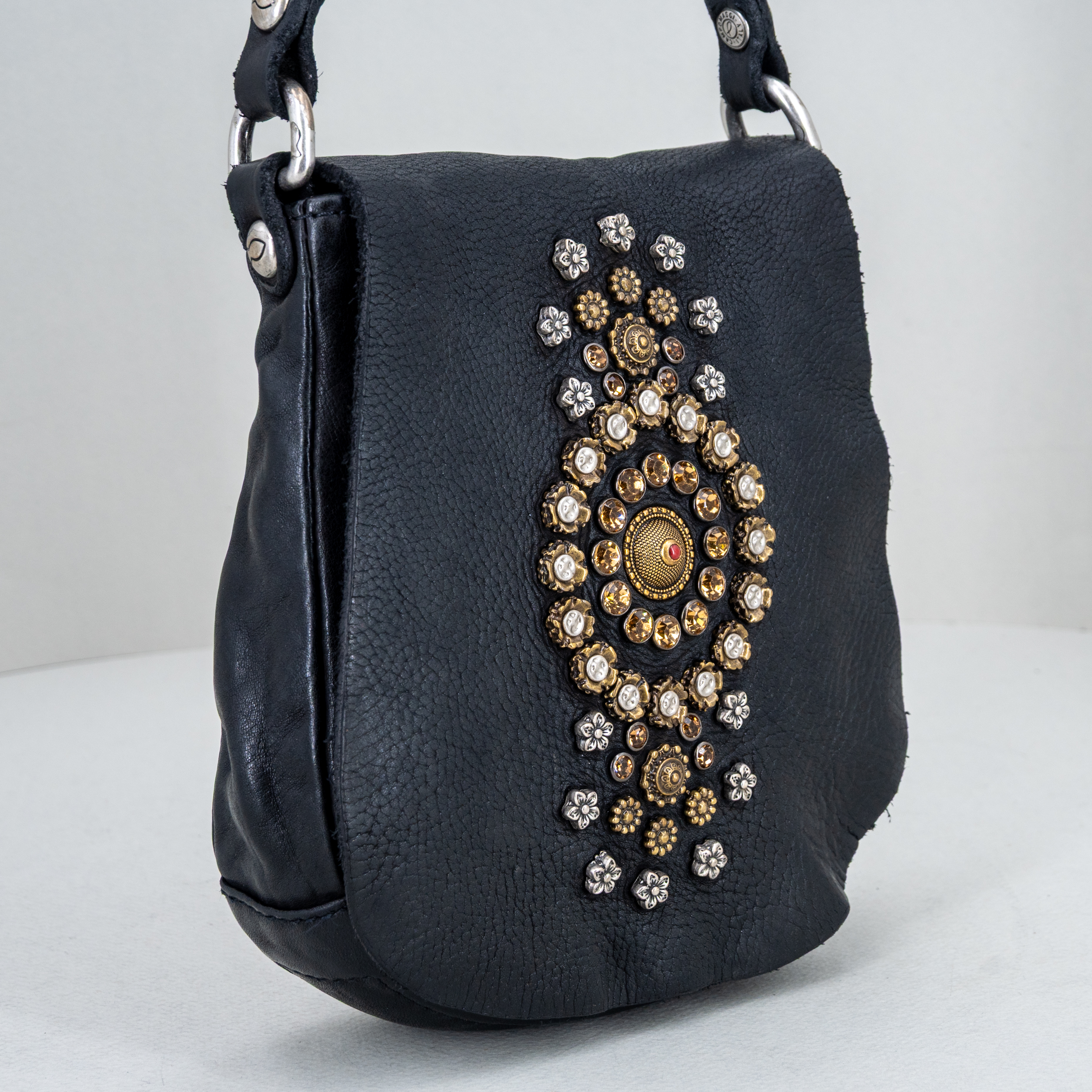 borsetta donna in pregiata pelle colore nero.