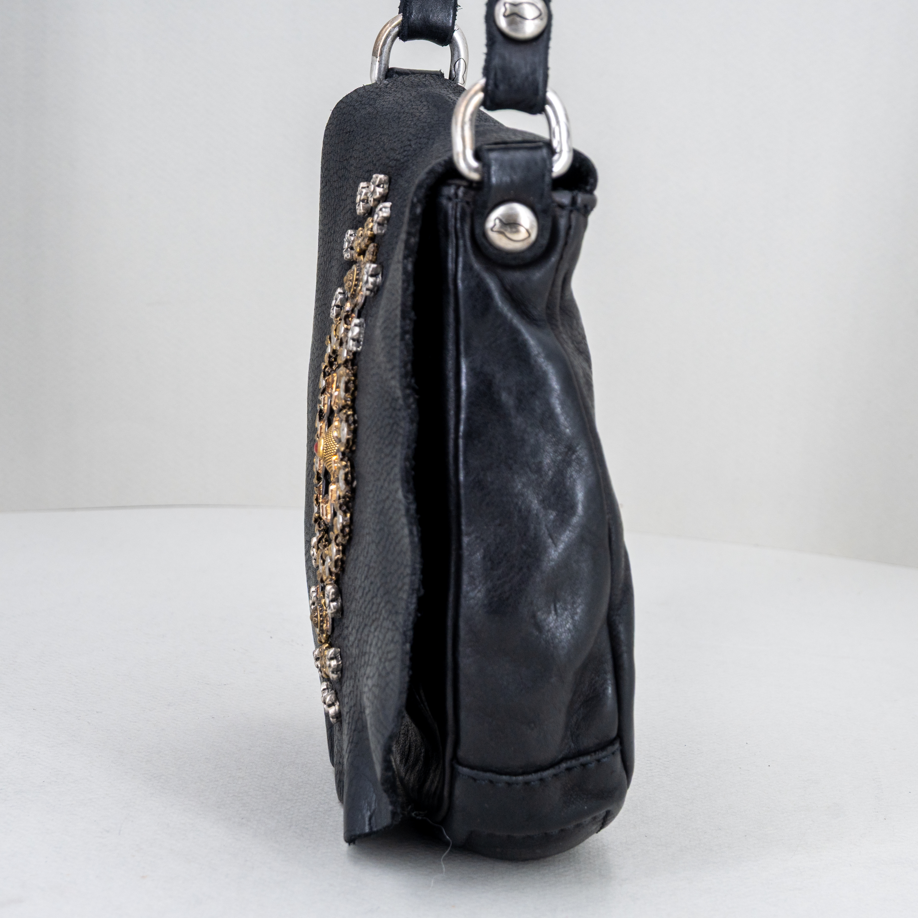 borsetta donna in pregiata pelle colore nero.