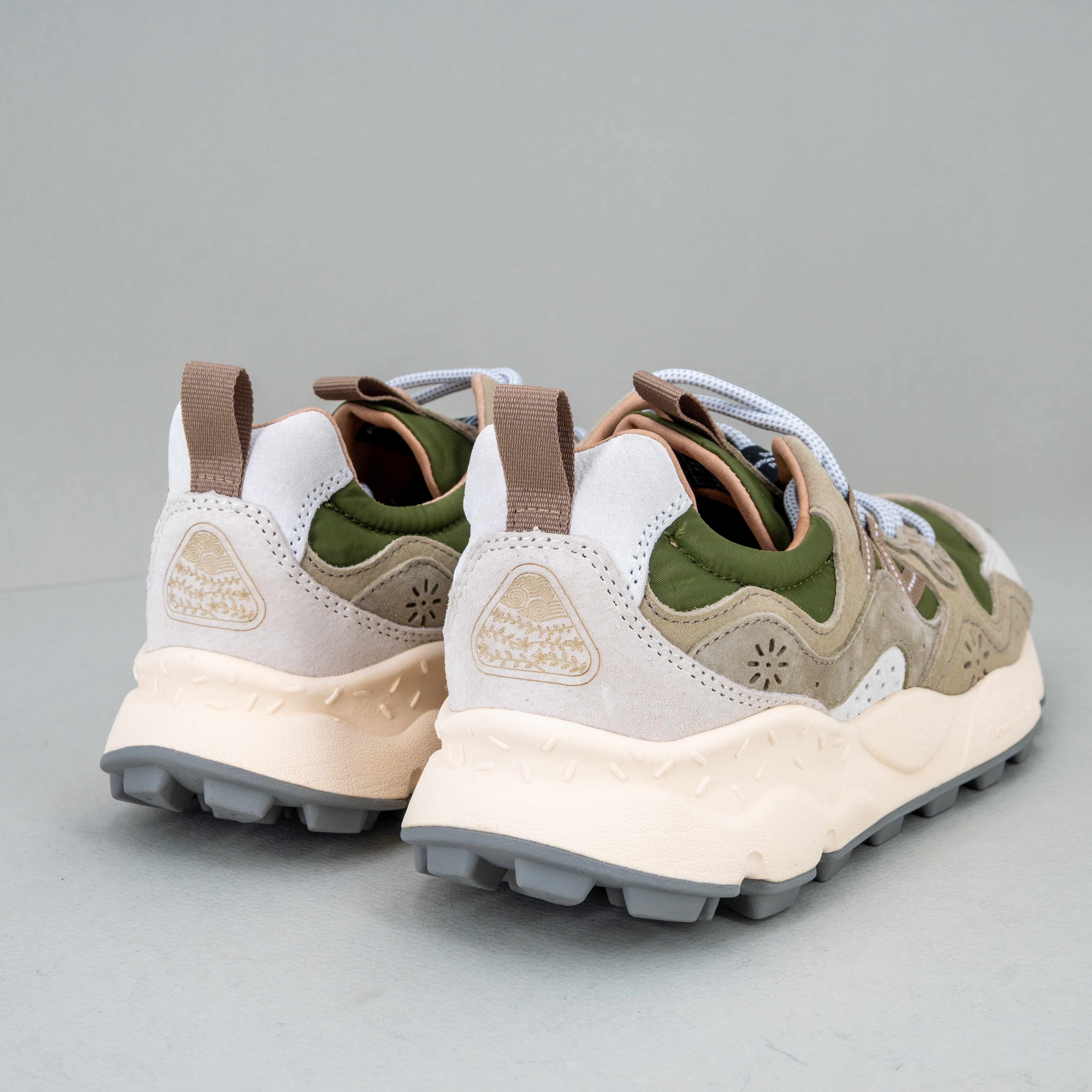 scarpa sportiva uomo Flower Mountain bianca e verde