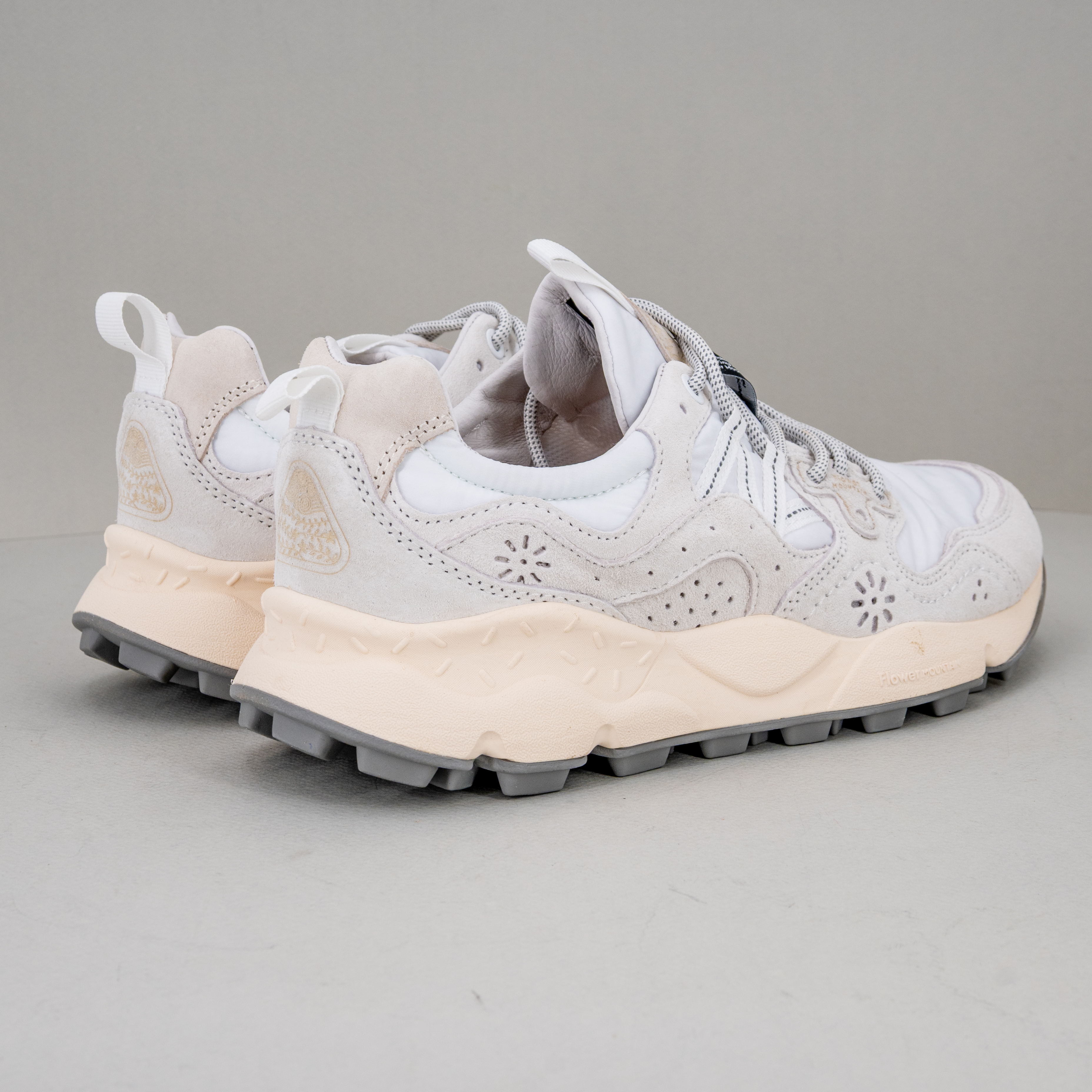 scarpa sportiva uomo Flower Mountain colore bianco